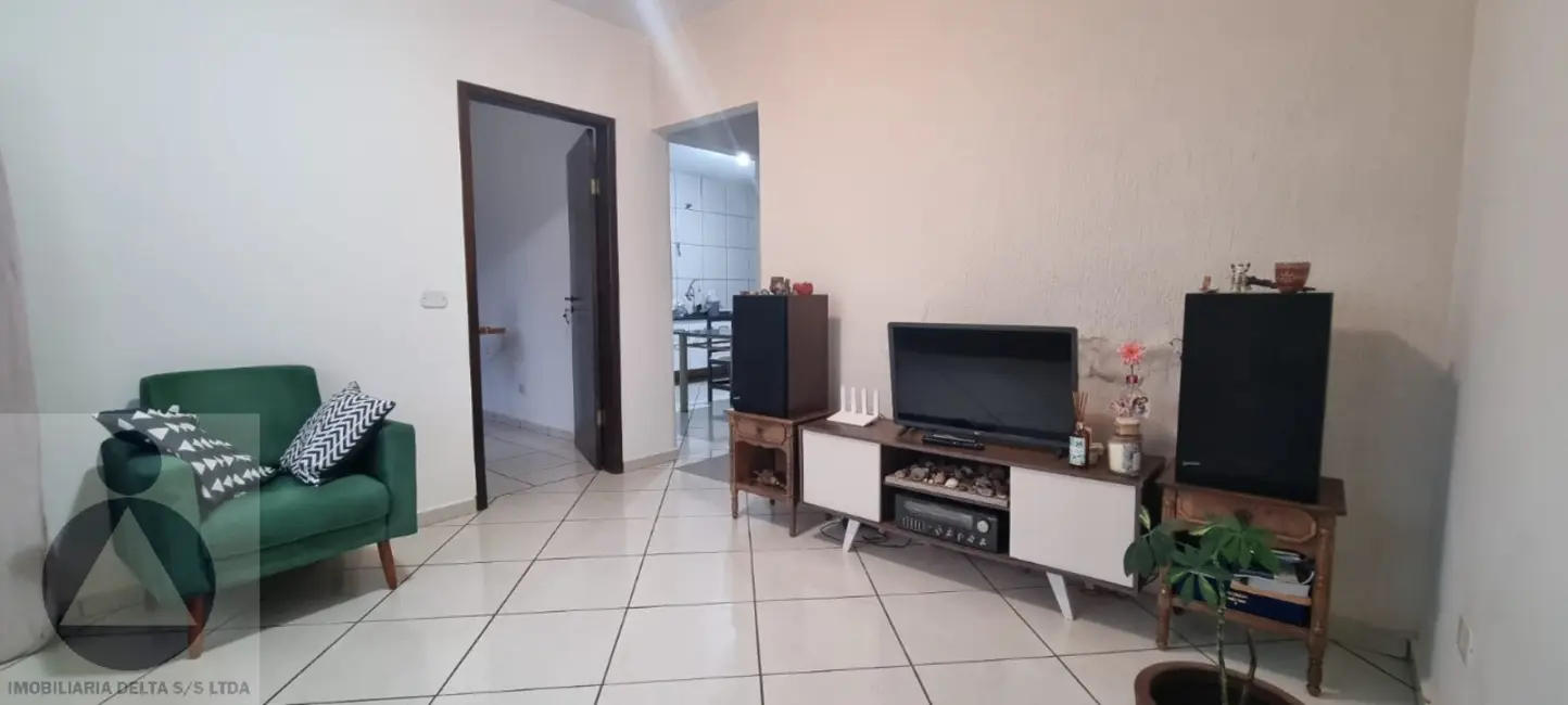 Casa com 3 quartos à venda, 90m2 em Jardim Belo Horizonte, Londrina - PR - imagem 2 Foto 2 de Casa com 3 quartos à venda, 90m2 em Jardim Belo Horizonte, Londrina - PR