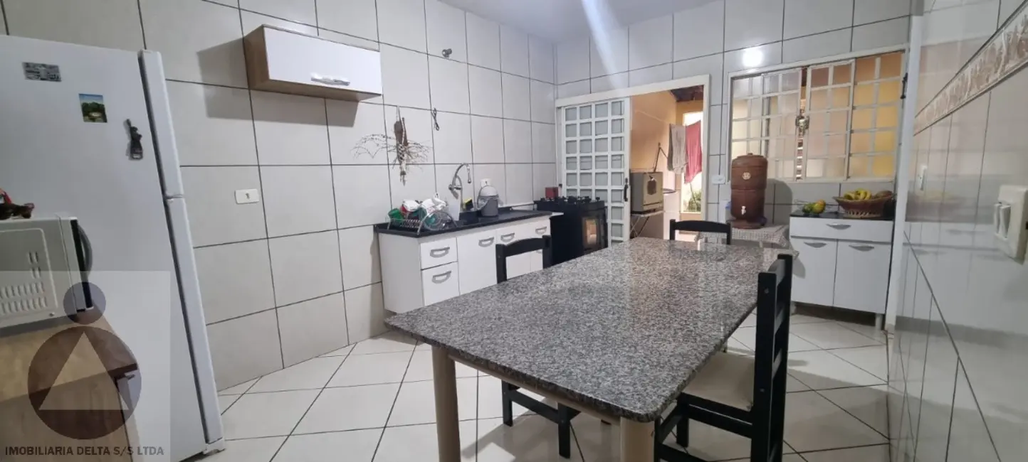 Casa com 3 quartos à venda, 90m2 em Jardim Belo Horizonte, Londrina - PR - imagem 7 Foto 7 de Casa com 3 quartos à venda, 90m2 em Jardim Belo Horizonte, Londrina - PR