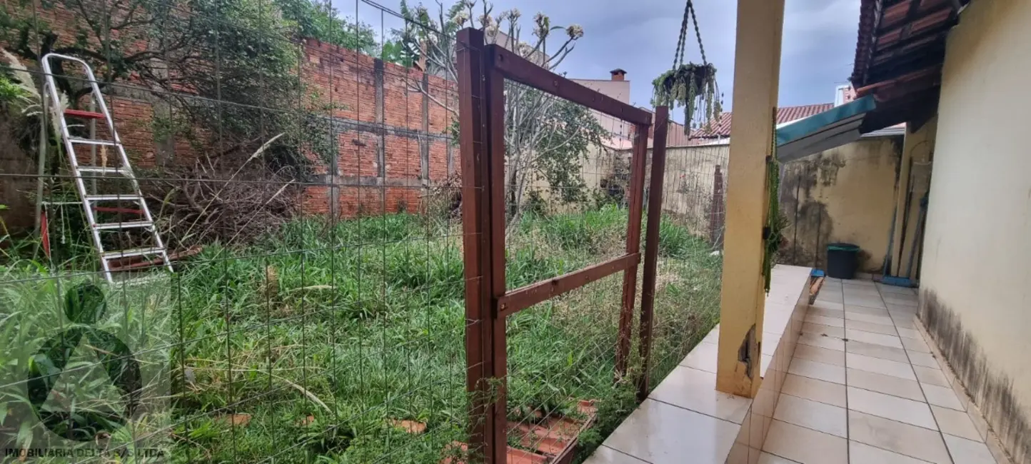 Casa com 3 quartos à venda, 90m2 em Jardim Belo Horizonte, Londrina - PR - imagem 9 Foto 9 de Casa com 3 quartos à venda, 90m2 em Jardim Belo Horizonte, Londrina - PR