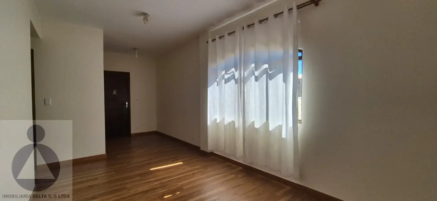 Apartamento com 3 quartos para alugar, 100m2 em Vila Casoni, Londrina - PR - imagem 3 Foto 3 de Apartamento com 3 quartos para alugar, 100m2 em Vila Casoni, Londrina - PR