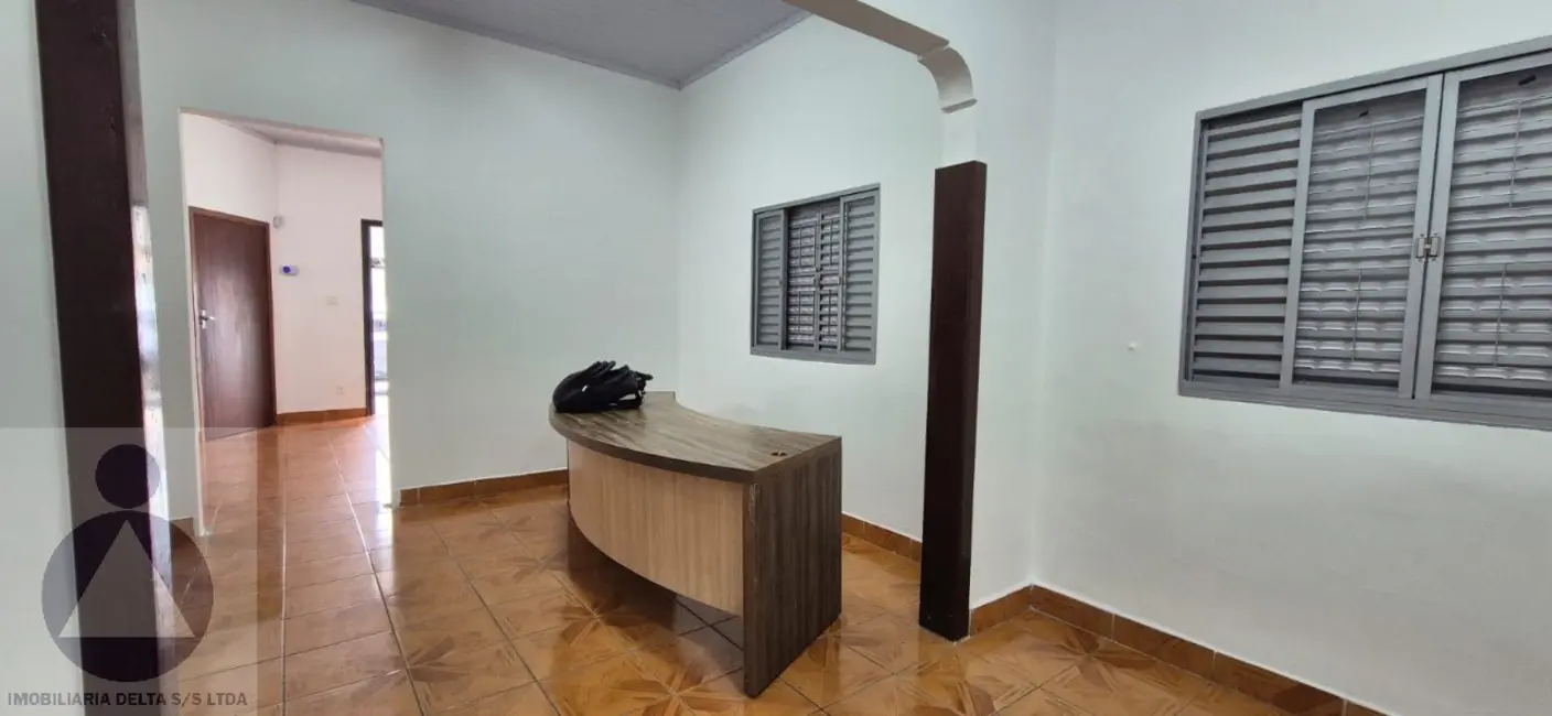 Foto 2 de Sala Comercial com 7 quartos para alugar, 563m2 em Centro, Londrina - PR