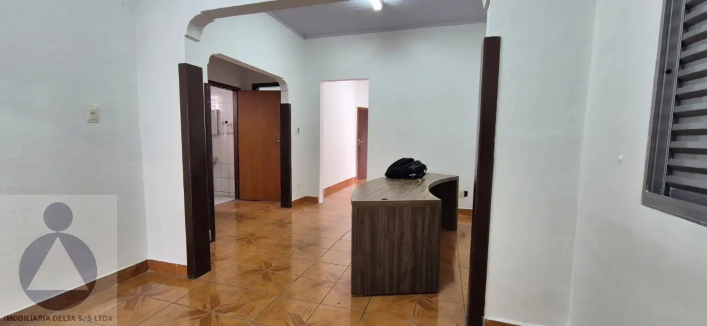 Foto 3 de Sala Comercial com 7 quartos para alugar, 563m2 em Centro, Londrina - PR