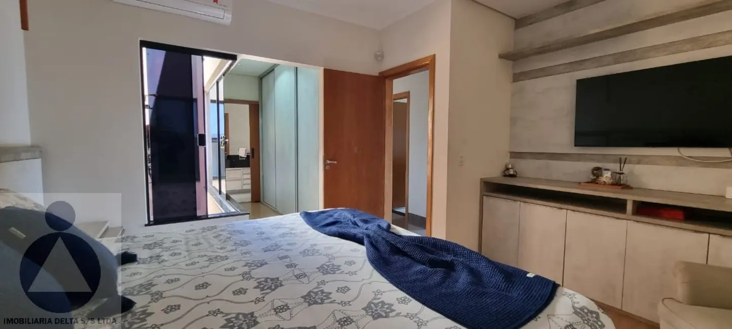 Foto 9 de Casa com 3 quartos para alugar, 300m2 em Centro, Londrina - PR