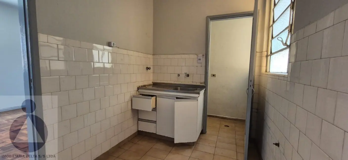 Foto 3 de Apartamento com 3 quartos para alugar, 80m2 em Centro, Londrina - PR