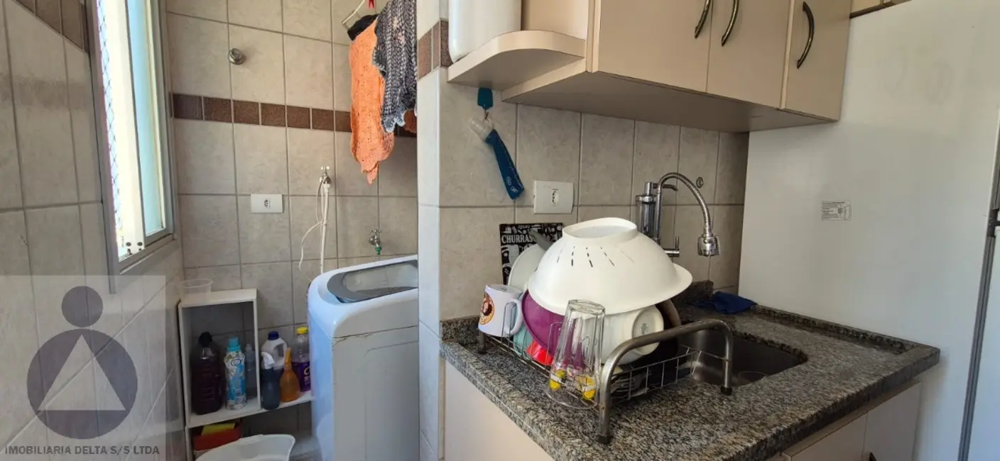 Apartamento com 2 quartos à venda, 50m2 em Centro, Londrina - PR - imagem 3 Foto 3 de Apartamento com 2 quartos à venda, 50m2 em Centro, Londrina - PR