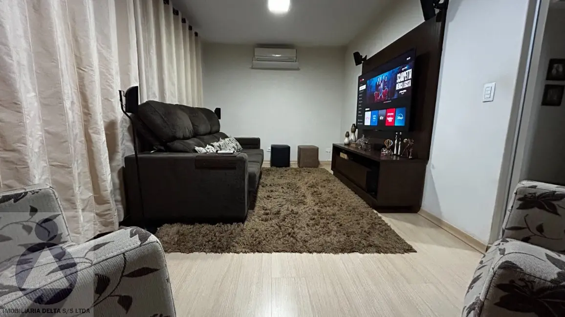 Foto 7 de Casa com 2 quartos à venda, 100m2 em Antares, Londrina - PR