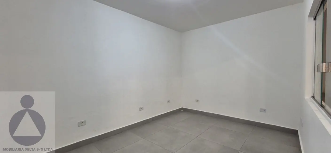 Sala Comercial para alugar, 300m2 em Conjunto Vivi Xavier, Londrina - PR - imagem 6 Foto 6 de Sala Comercial para alugar, 300m2 em Conjunto Vivi Xavier, Londrina - PR