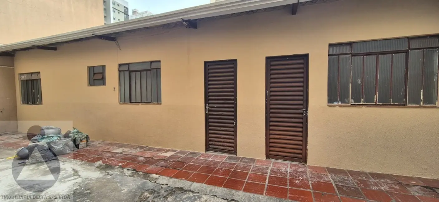 Casa com 1 quarto para alugar, 90m2 em Vitória, Londrina - PR - imagem 1 Foto 1 de Casa com 1 quarto para alugar, 90m2 em Vitória, Londrina - PR