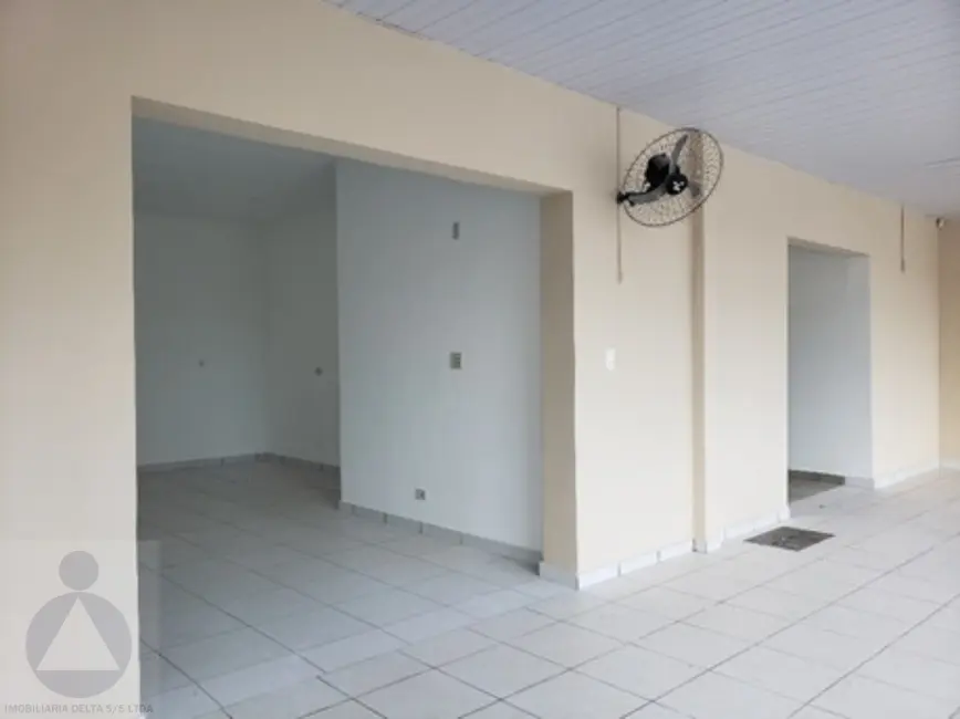 Sala Comercial para alugar, 220m2 em Vitória, Londrina - PR - imagem 8 Foto 8 de Sala Comercial para alugar, 220m2 em Vitória, Londrina - PR