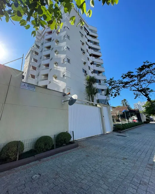 Foto 2 de Apartamento com 3 quartos à venda, 243m2 em Atiradores, Joinville - SC