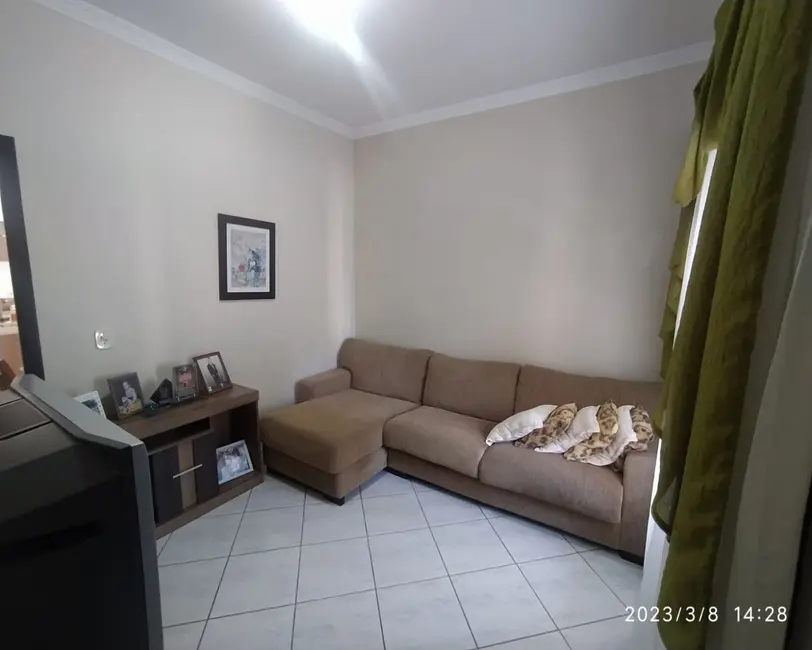 Foto 2 de Casa com 6 quartos à venda, 400m2 em Bucarein, Joinville - SC
