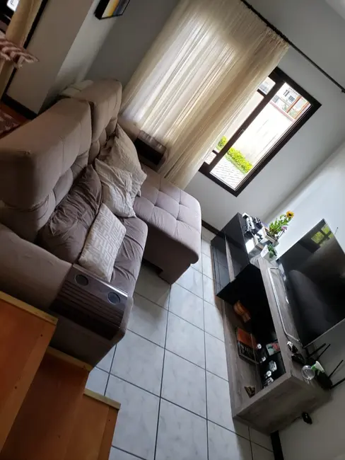 Foto 9 de Casa com 3 quartos à venda, 200m2 em Iririú, Joinville - SC