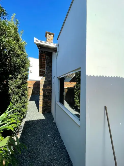 Foto 7 de Casa com 2 quartos à venda, 80m2 em Jardim Iririú, Joinville - SC