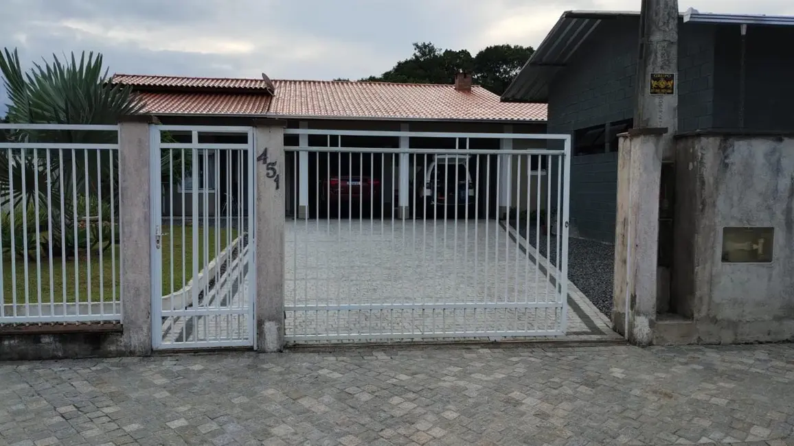 Foto 5 de Casa com 4 quartos à venda, 284m2 em Espinheiros, Joinville - SC