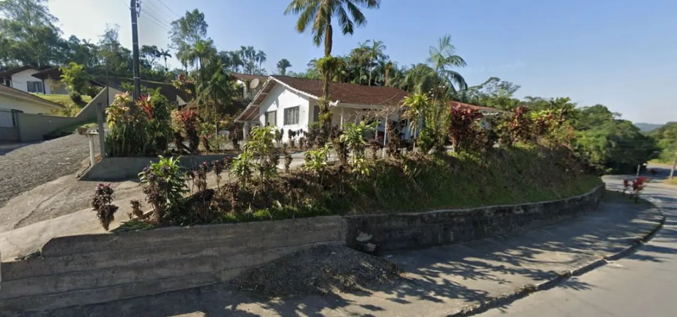 Foto 1 de Terreno / Lote à venda, 1333m2 em Profipo, Joinville - SC