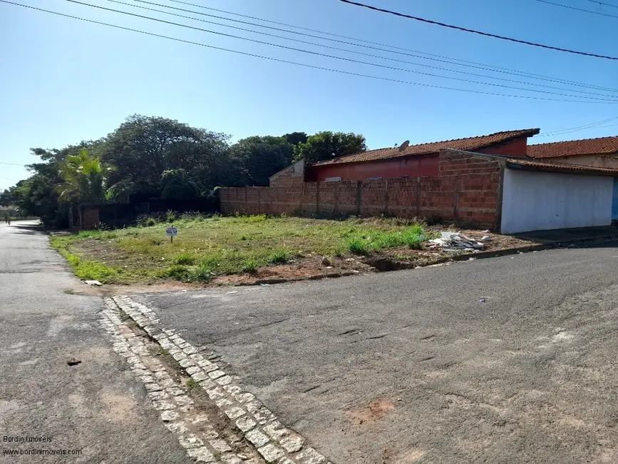 Foto 5 de Terreno / Lote à venda, 572m2 em Guaraci - SP