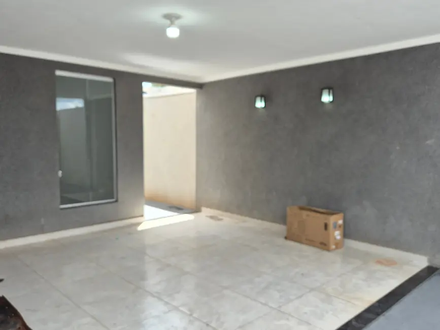 Foto 2 de Casa com 2 quartos à venda, 111m2 em Bady Bassitt - SP
