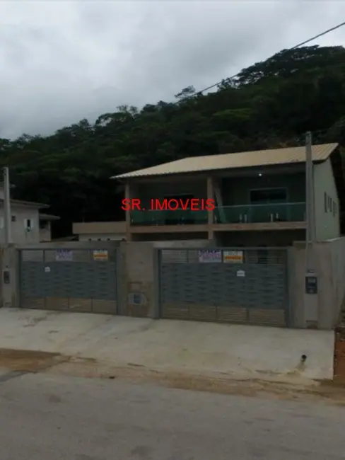 Foto 1 de Casa com 4 quartos à venda, 176m2 em Ubatuba - SP