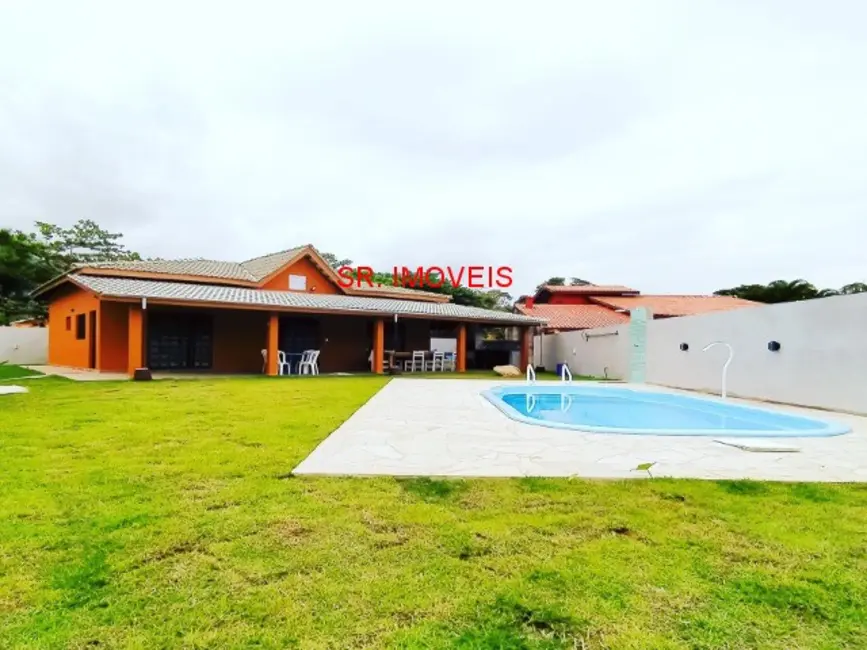 Foto 1 de Casa com 3 quartos à venda, 180m2 em Ubatuba - SP