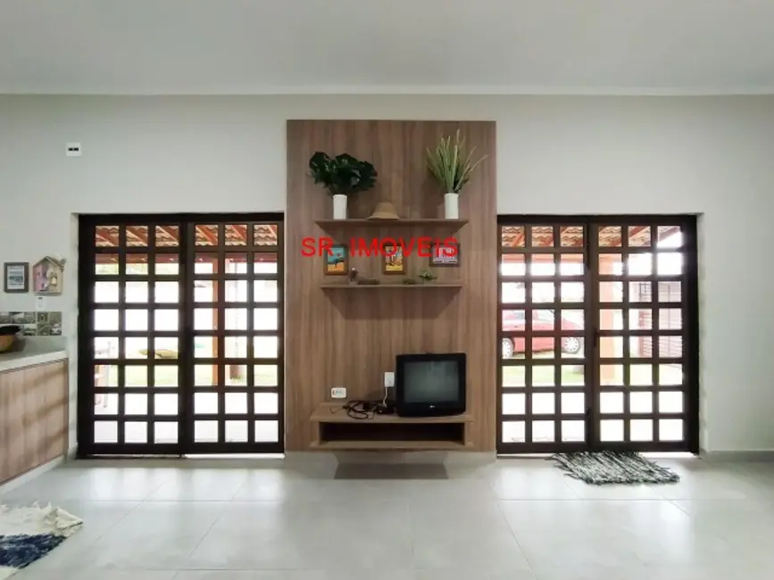 Foto 4 de Casa com 3 quartos à venda, 180m2 em Ubatuba - SP