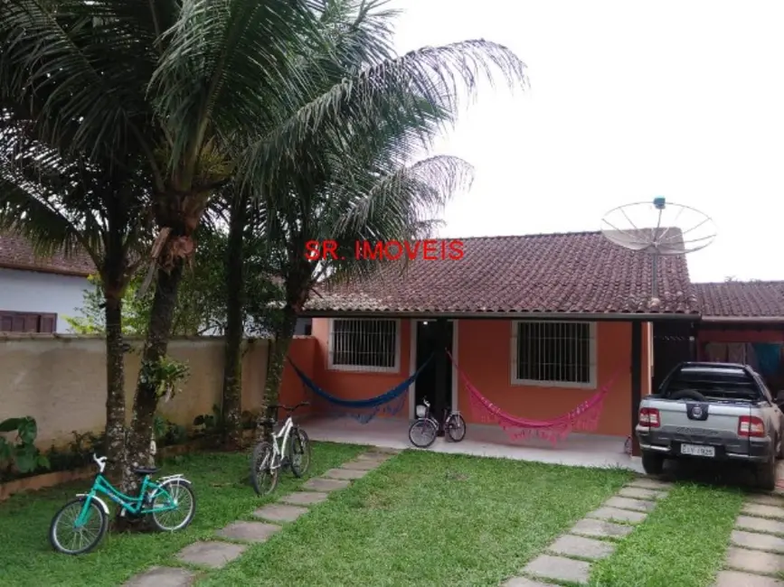 Foto 4 de Casa com 2 quartos à venda, 179m2 em Ubatuba - SP