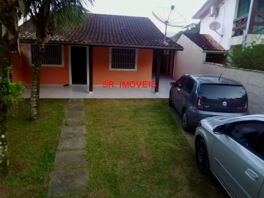 Foto 3 de Casa com 2 quartos à venda, 179m2 em Ubatuba - SP