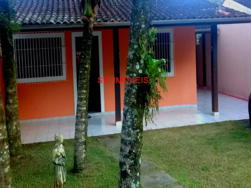 Foto 5 de Casa com 2 quartos à venda, 179m2 em Ubatuba - SP