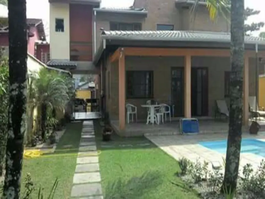 Foto 1 de Casa de Condomínio com 6 quartos à venda, 340m2 em Ubatuba - SP