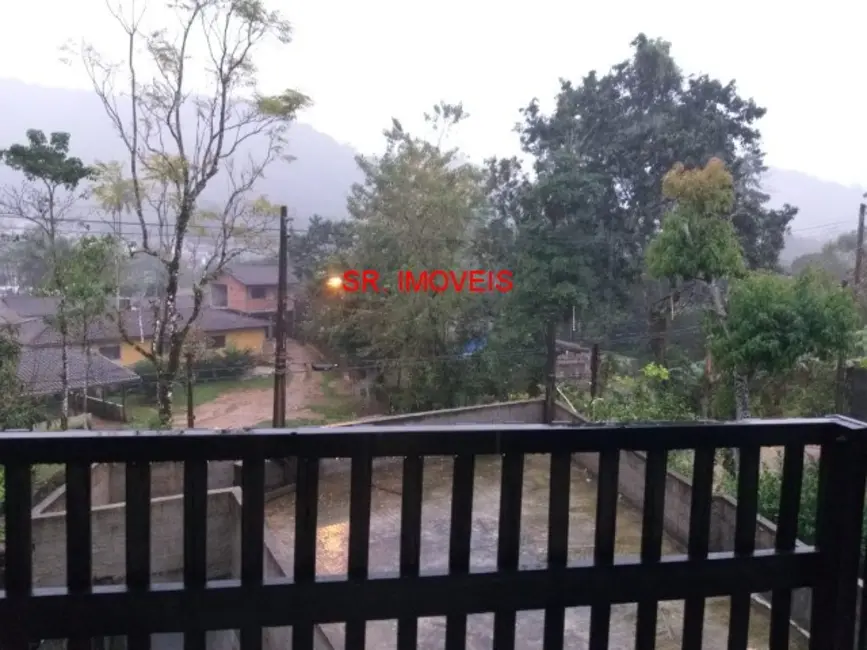 Foto 6 de Casa com 2 quartos à venda, 180m2 em Ubatuba - SP