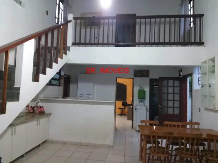 Foto 1 de Casa com 2 quartos à venda, 180m2 em Ubatuba - SP