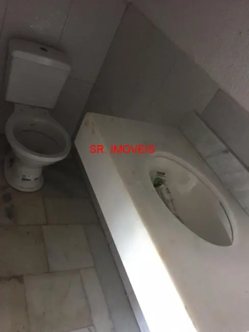 Sala Comercial para alugar, 35m2 em Ubatuba - SP - imagem 4 Foto 4 de Sala Comercial para alugar, 35m2 em Ubatuba - SP