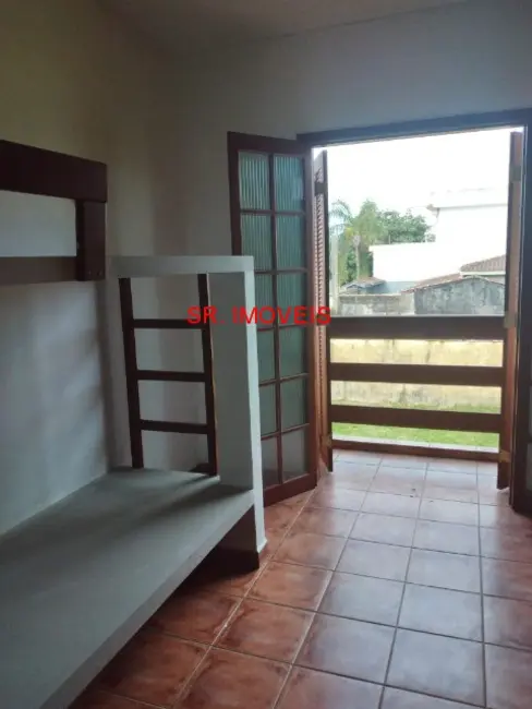Casa com 2 quartos para alugar, 70m2 em Ubatuba - SP - imagem 3 Foto 3 de Casa com 2 quartos para alugar, 70m2 em Ubatuba - SP