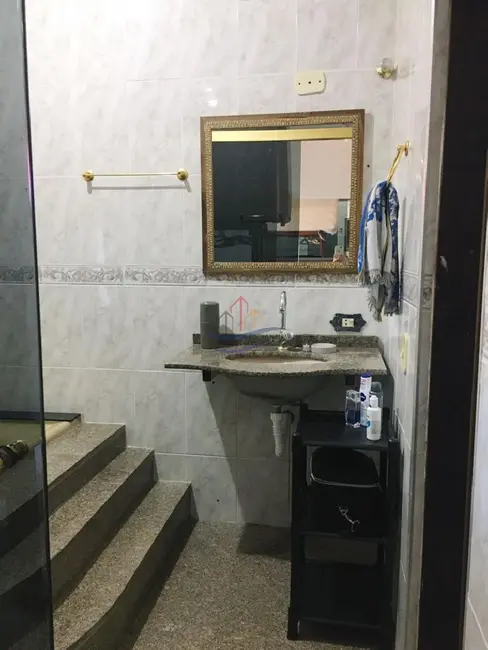 Casa com 2 quartos para alugar, 318m2 em Ubatuba - SP - imagem 8 Foto 8 de Casa com 2 quartos para alugar, 318m2 em Ubatuba - SP