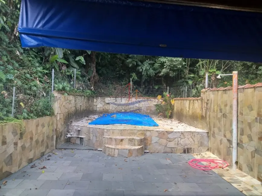 Foto 4 de Casa com 2 quartos à venda, 80m2 em Ubatuba - SP