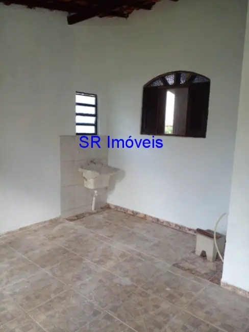 Casa com 2 quartos para alugar, 50m2 em Ubatuba - SP - imagem 5 Foto 5 de Casa com 2 quartos para alugar, 50m2 em Ubatuba - SP