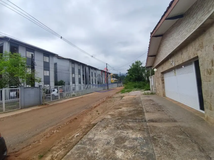 Foto 2 de Casa com 3 quartos à venda, 150m2 em Ubatuba - SP