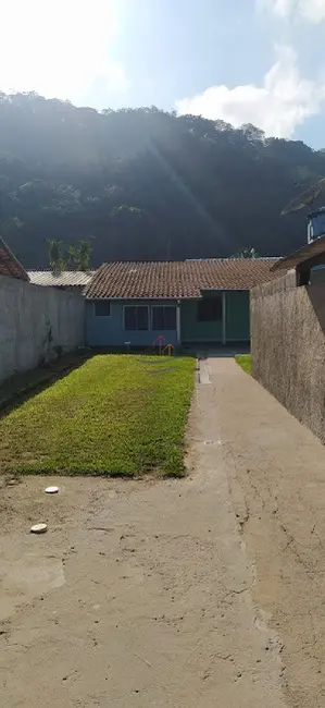 Foto 2 de Casa com 2 quartos à venda, 150m2 em Ubatuba - SP