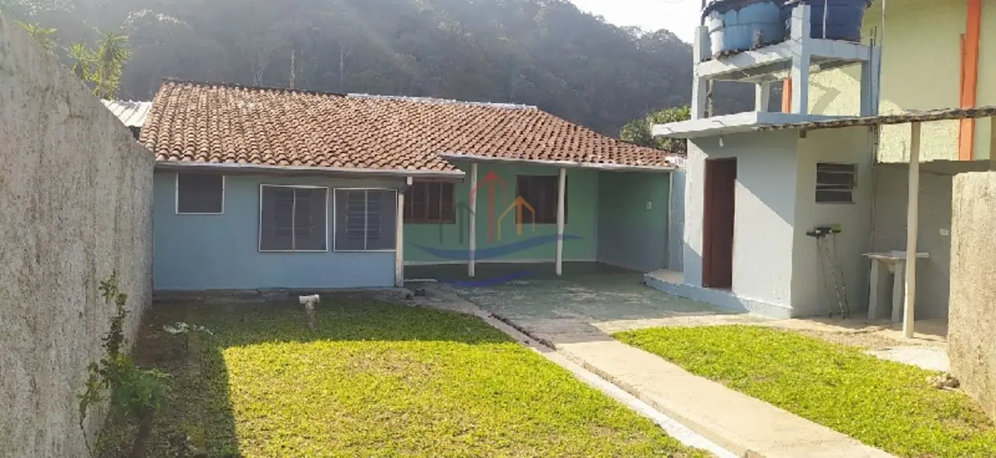 Foto 1 de Casa com 2 quartos à venda, 150m2 em Ubatuba - SP