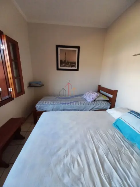 Casa com 2 quartos para alugar, 130m2 em Ubatuba - SP - imagem 9 Foto 9 de Casa com 2 quartos para alugar, 130m2 em Ubatuba - SP