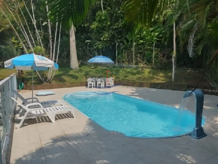 Foto 1 de Casa com 4 quartos à venda, 240m2 em Ubatuba - SP