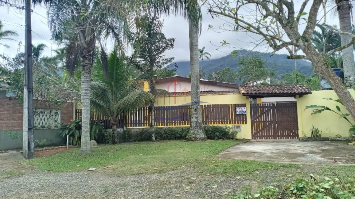 Foto 2 de Casa com 2 quartos à venda, 275m2 em Ubatuba - SP