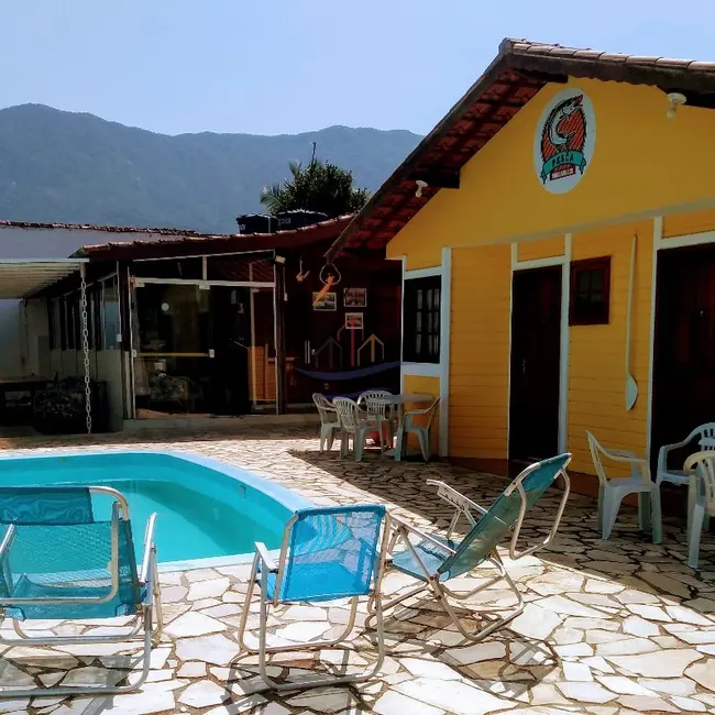 Foto 2 de Casa com 4 quartos à venda, 174m2 em Caraguatatuba - SP