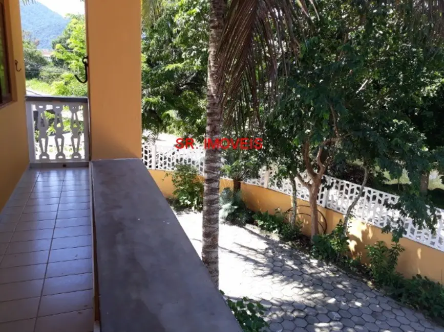 Foto 2 de Casa de Condomínio com 2 quartos à venda, 80m2 em Ubatuba - SP