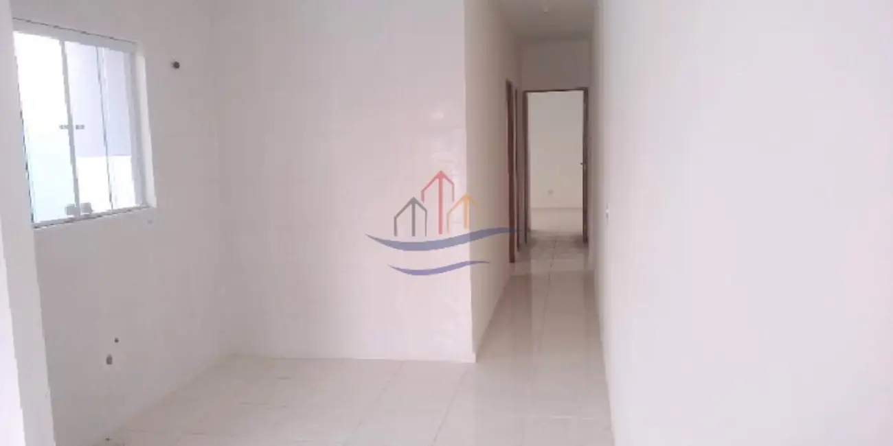 Foto 5 de Casa com 2 quartos à venda, 68m2 em Caraguatatuba - SP