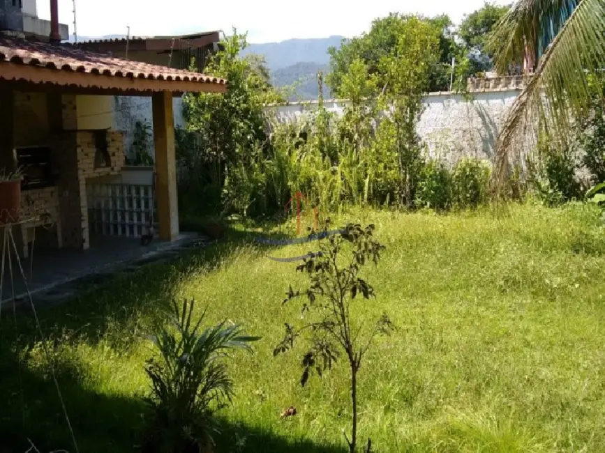 Foto 3 de Casa com 2 quartos à venda, 432m2 em Ubatuba - SP