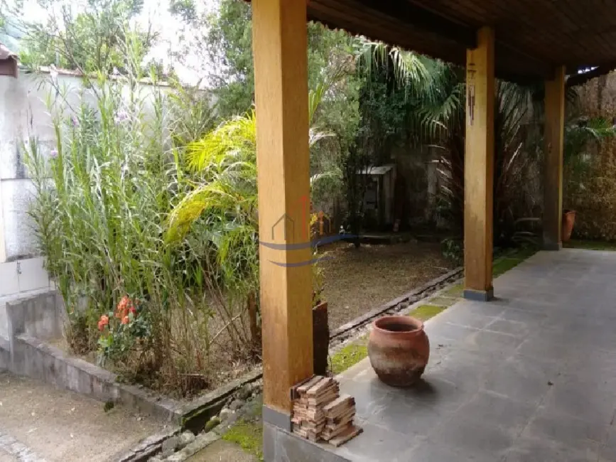 Foto 4 de Casa com 2 quartos à venda, 432m2 em Ubatuba - SP