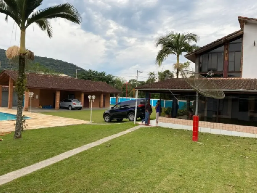 Foto 8 de Casa com 8 quartos à venda, 600m2 em Ubatuba - SP