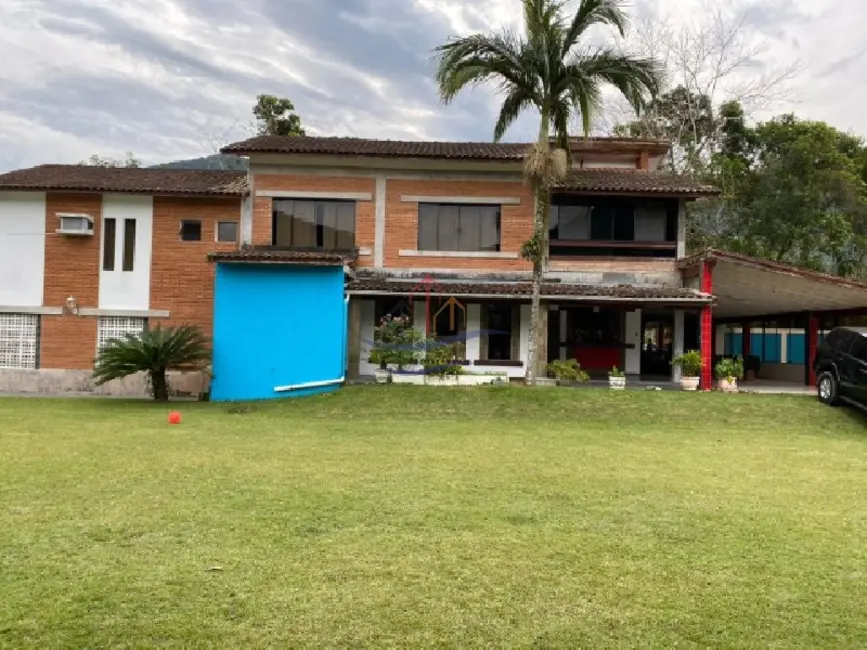 Foto 5 de Casa com 8 quartos à venda, 600m2 em Ubatuba - SP