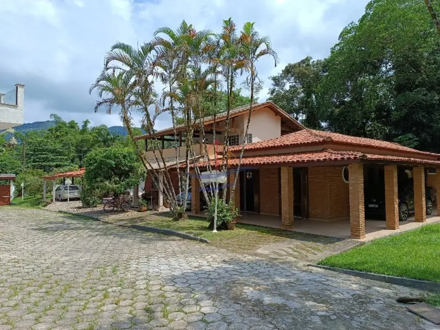 Foto 5 de Casa com 11 quartos à venda, 1170m2 em Ubatuba - SP