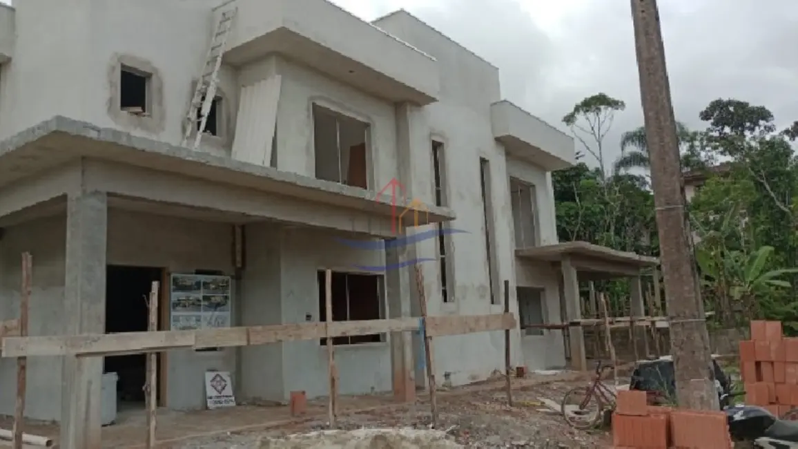 Foto 1 de Casa de Condomínio com 3 quartos à venda, 169m2 em Ubatuba - SP